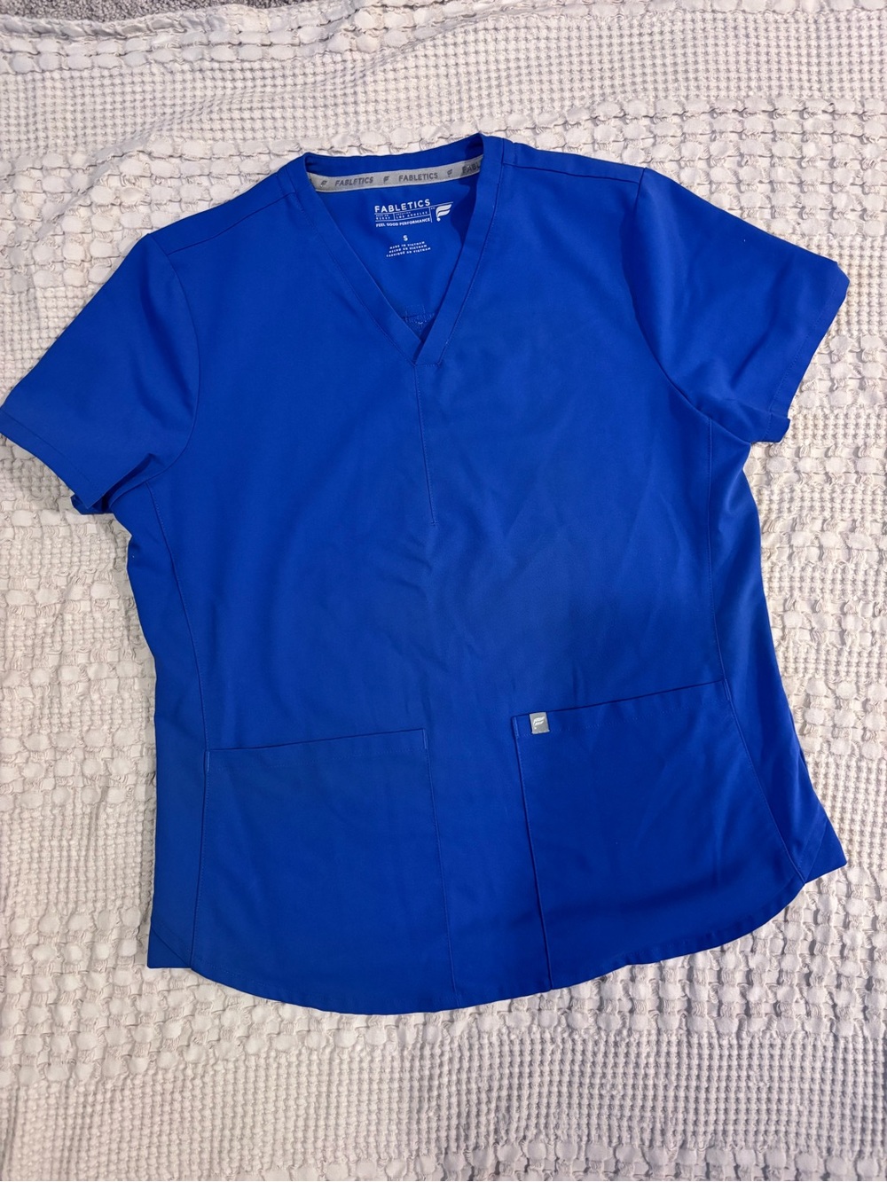 Fabletics Scrub Set - Picture 3 of 6